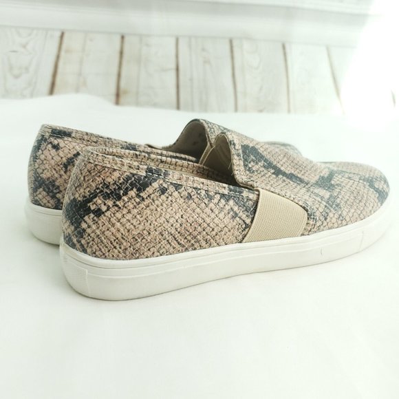 Fergalicious By Fergie Womens Beige Snakeskin Print Round Toe Slip On Shoes Sz 7 - Picture 4 of 11
